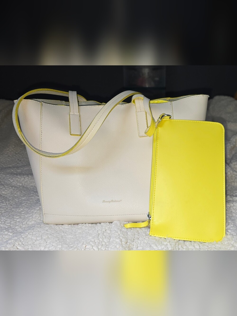 Tommy Bahama Cream Tote with Yellow Pouch And Removeable Liner